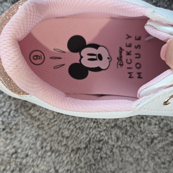 Disney Mickey Mouse Women's White & Rose Gold Size 9 Shoes NWOT - Picture 8 of 10